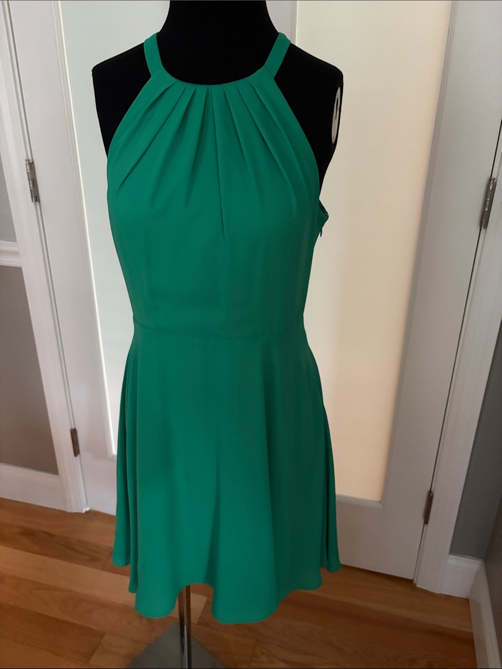 Express Green Halter Pleated Sexy Cocktail D homecoming dress mini fit and flare - Picture 3 of 9